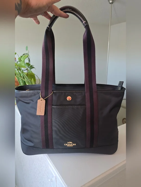 Coach Ellis Large Tote #CA208 - Picture 3 of 15